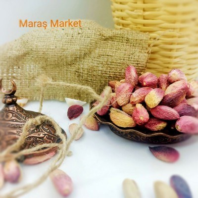 Dry Red-Shelled Pistachio 