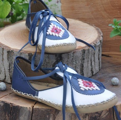 Front White Back Navy Blue Leather Yemeni 