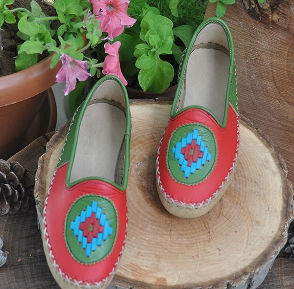 Green Red Women&#39;s Flat Shoe - 2